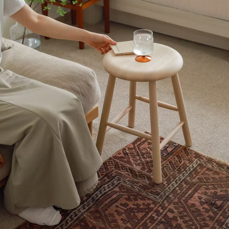 small_room_layout_ideas (14).jpg