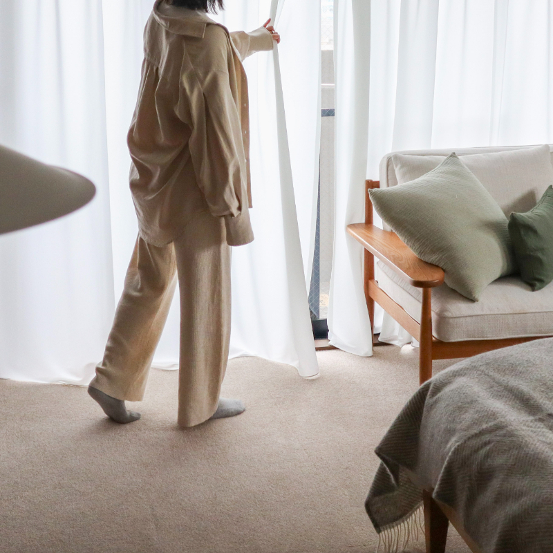 カーテンあけ.jpg