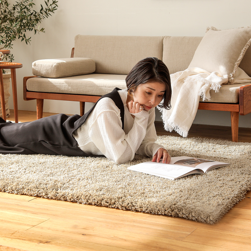 ★2-2_気持ち良い肌触り(ベージュ)_ラグマット-ラング_2024_12_16_0079 (1).jpg