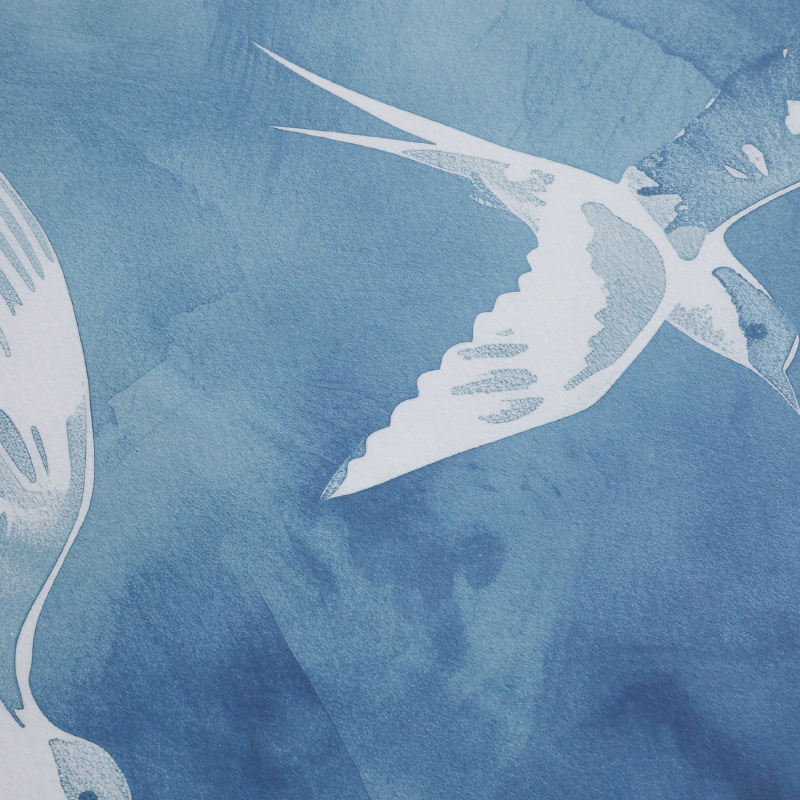 ★11-3_上質で洗練された仕上がり（Blue Swallow50×70）_アートポスター Color Collection_IMG_15897.jpg