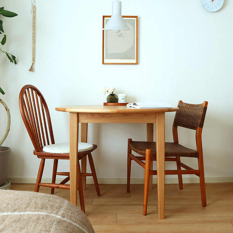 windsor_chair_anne_livingroom (4).jpg