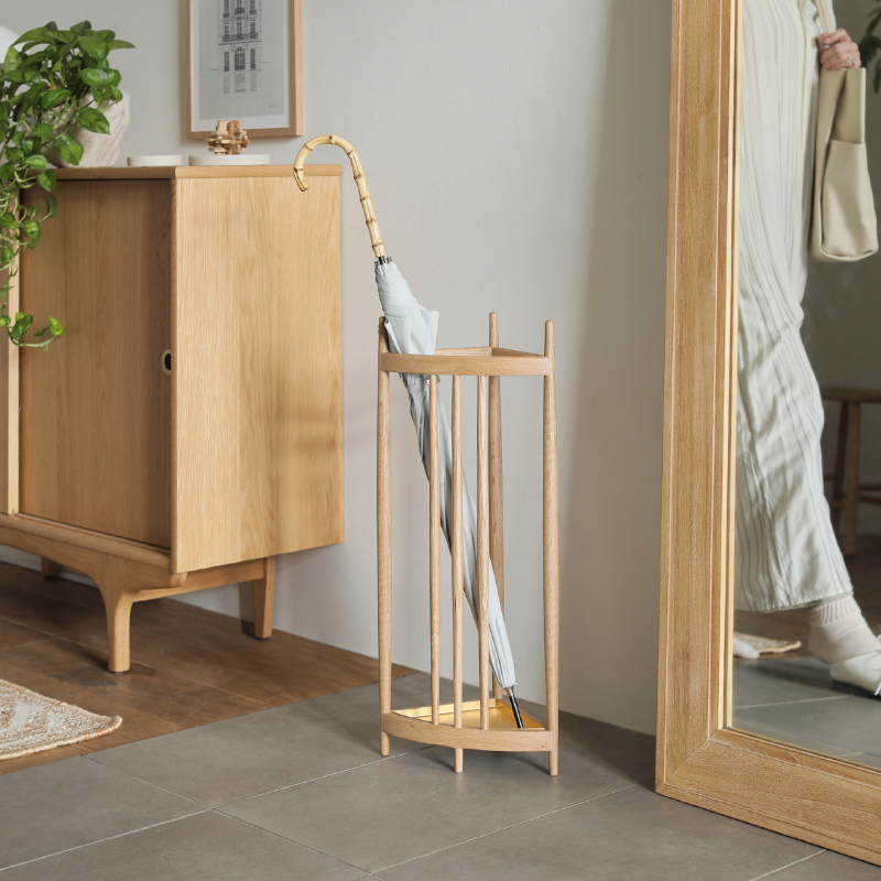 ★2-4_イケ_見えるからこそ（NA）_中原さんマガジン_傘立て TRIA_IMG_17250.jpg