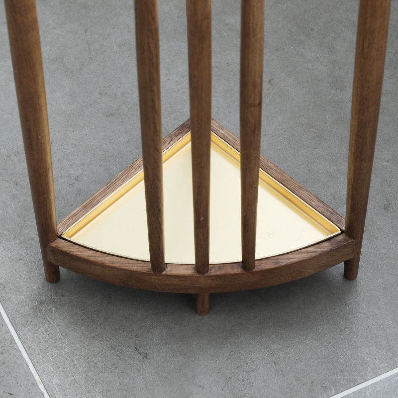 ★4-1_triangleに由来（BR）_傘立て TRIA_IMG_17551.jpg