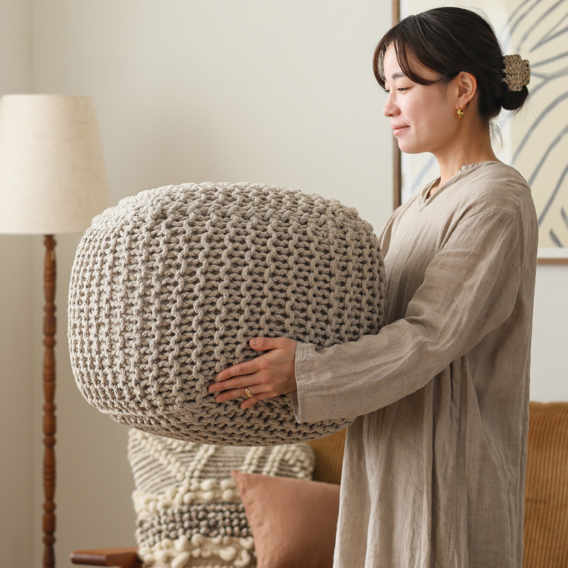 pouf_braid_cushion (7).jpg