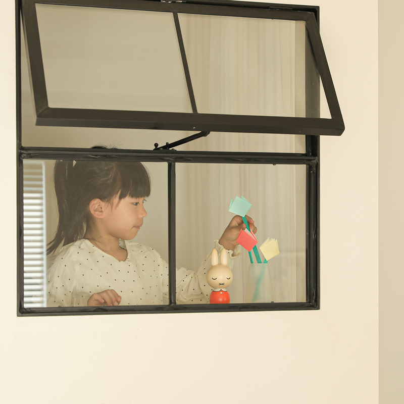 補正後★愛用品13_室内窓　子供_KINTO-TRE_4P6A9136.jpg