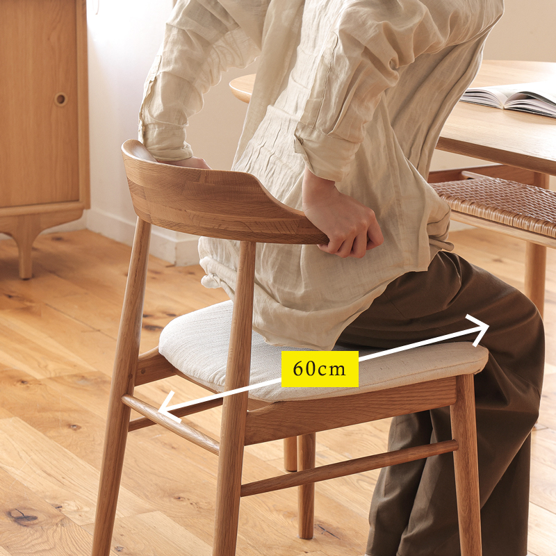 round_table_layout (4).jpg