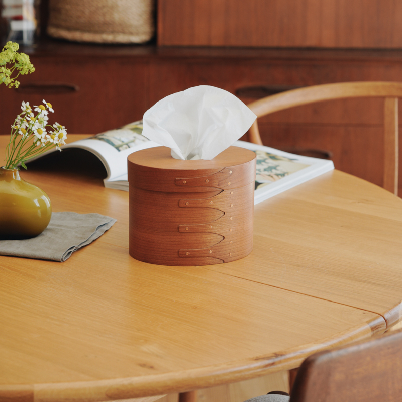 folkdiningtable_faboriteitem_03.jpg