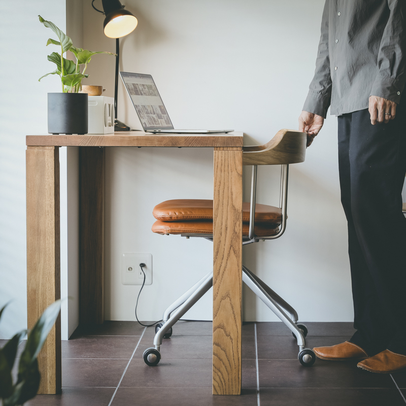 7deskchair_pair.jpg