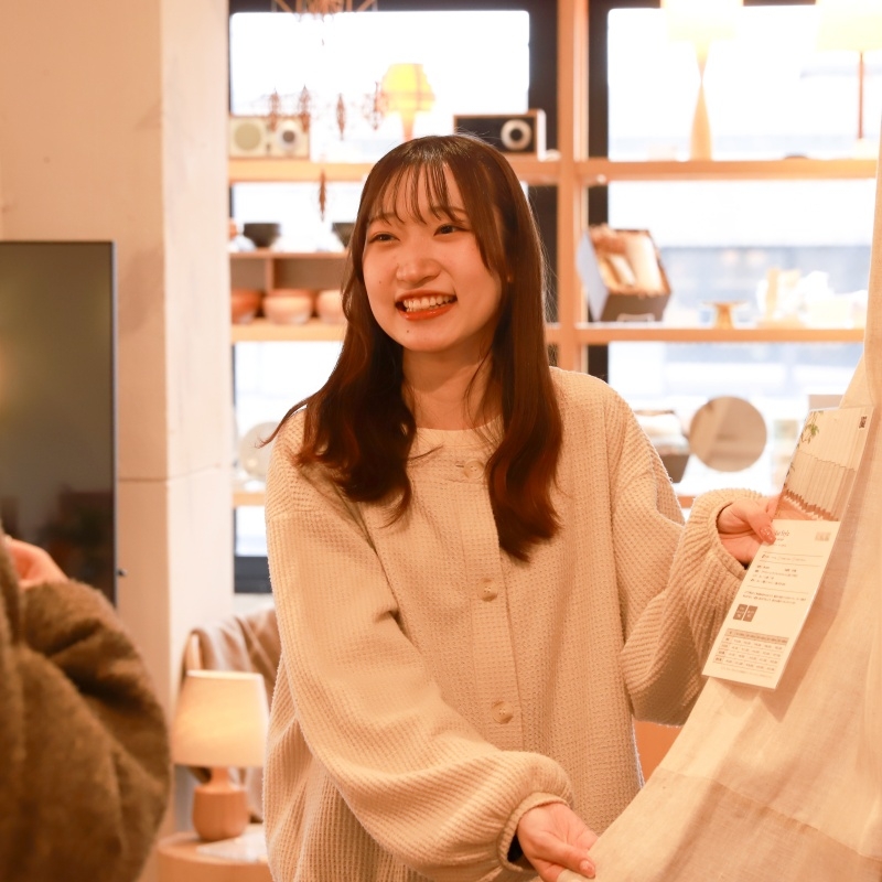 shopstaff_6.jpg