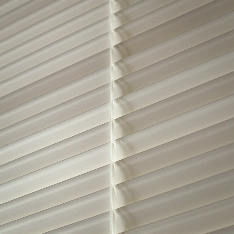 blinds_lace_curtains_comparison (7).jpg