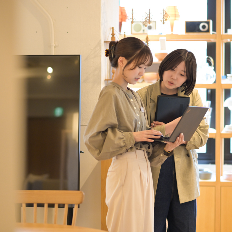 interiorstylist85.jpg