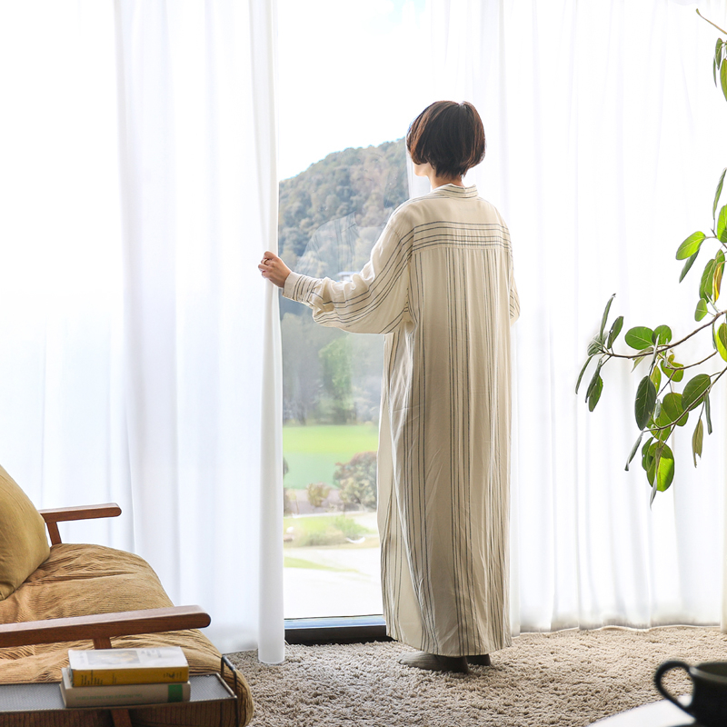 sofa_by_window_layout (1).jpg