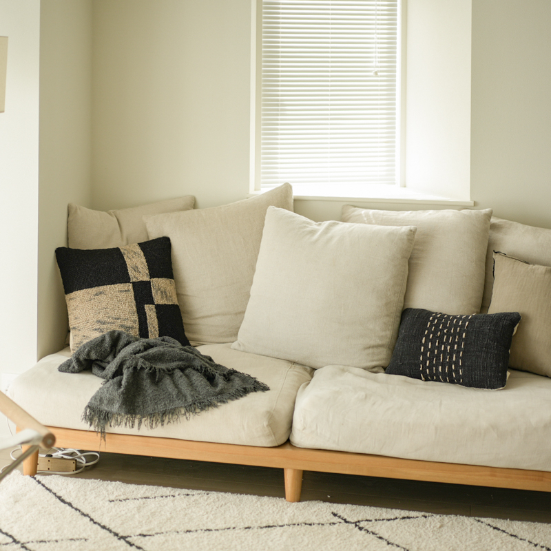 sofa_by_window_layout (13).jpg