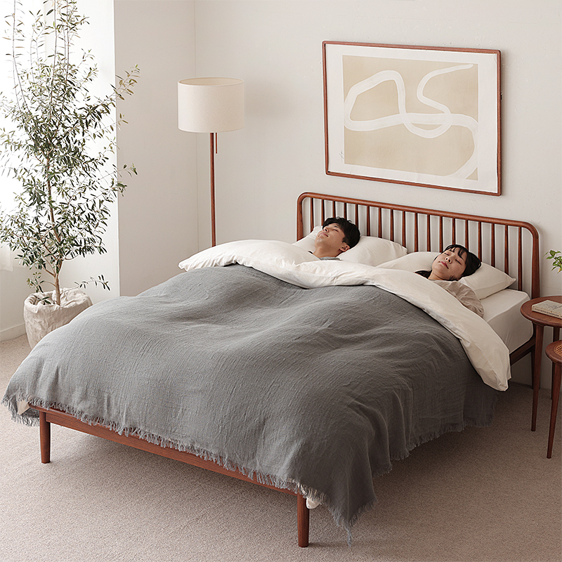 bed_against_wall_9