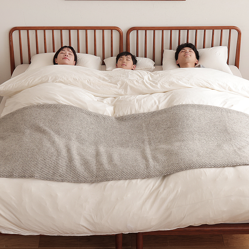 Durable_bed_12.jpg