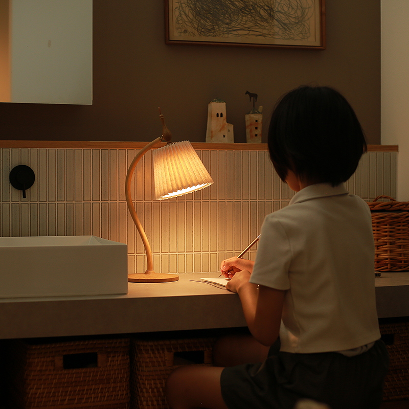 洗面所で勉強してる写真2026_08_24_0413.jpg