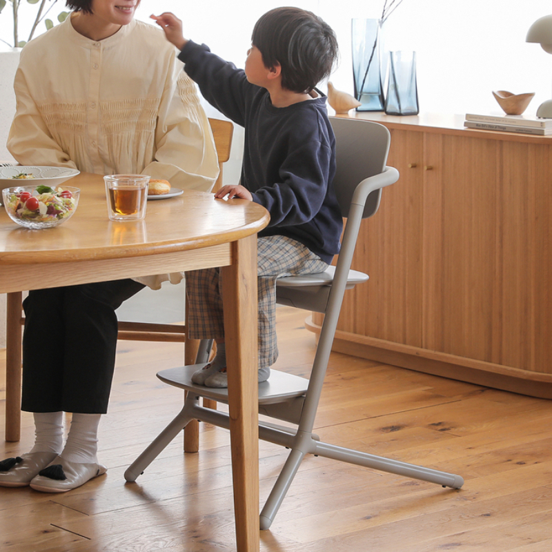 kids_dining_table_guide_10.jpg