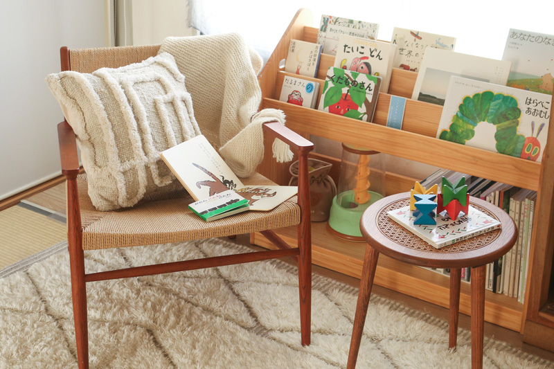 folk_lounge_chair_living_10.jpg