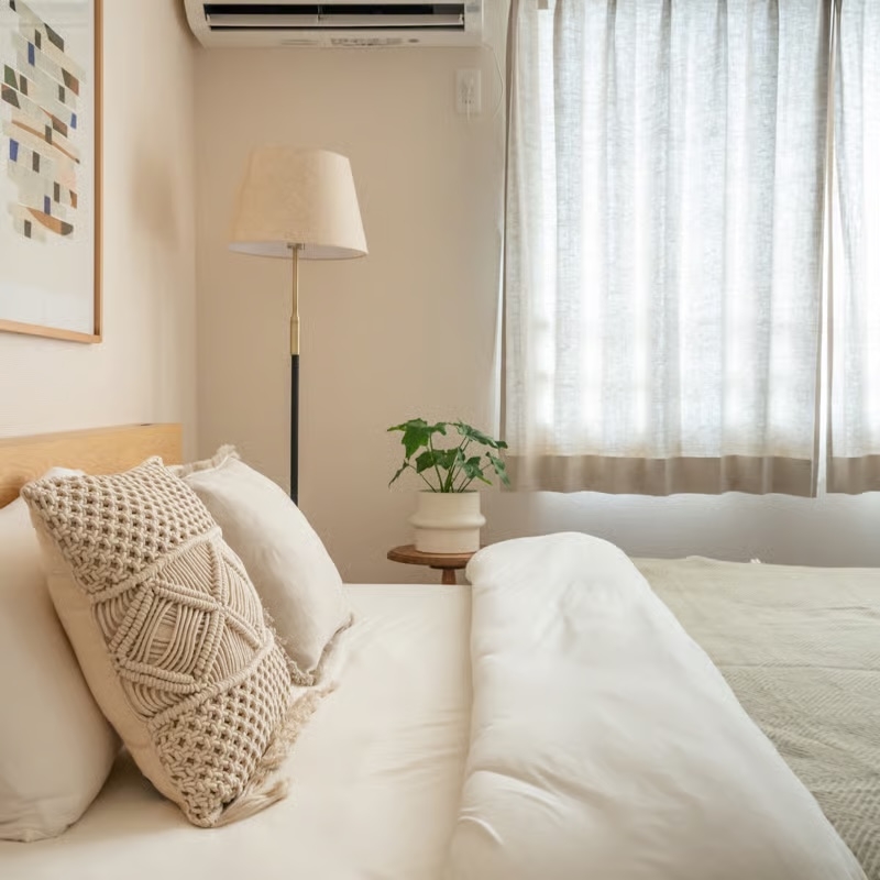 sand-curtain-05-linen-closed-bright.jpg