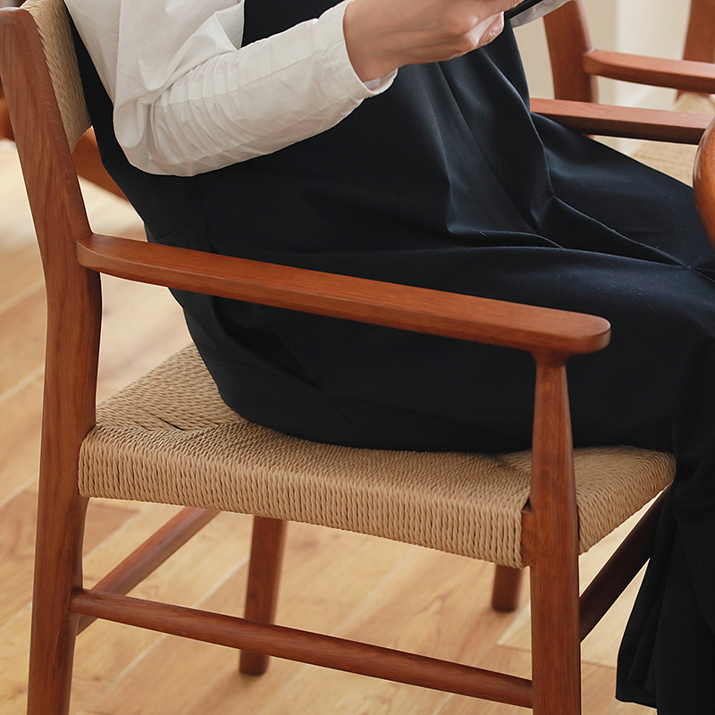 folkarmchair39.jpg
